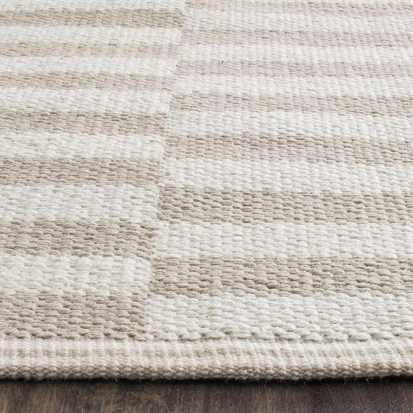 Safavieh Montauk 715 Hand Woven Cotton Rug MTK715E-9