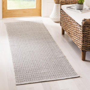 Safavieh Montauk MTK717 Rug