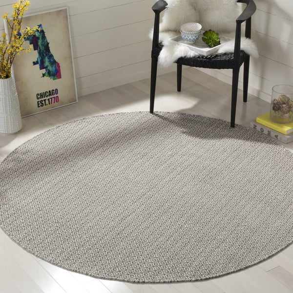 Safavieh Montauk MTK717 Rug