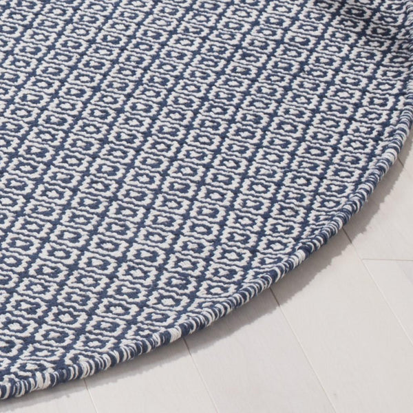 Safavieh Montauk MTK717 Rug