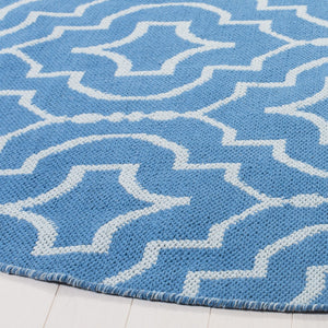 Safavieh Montauk 722 Hand Woven Cotton Rug MTK722C-4