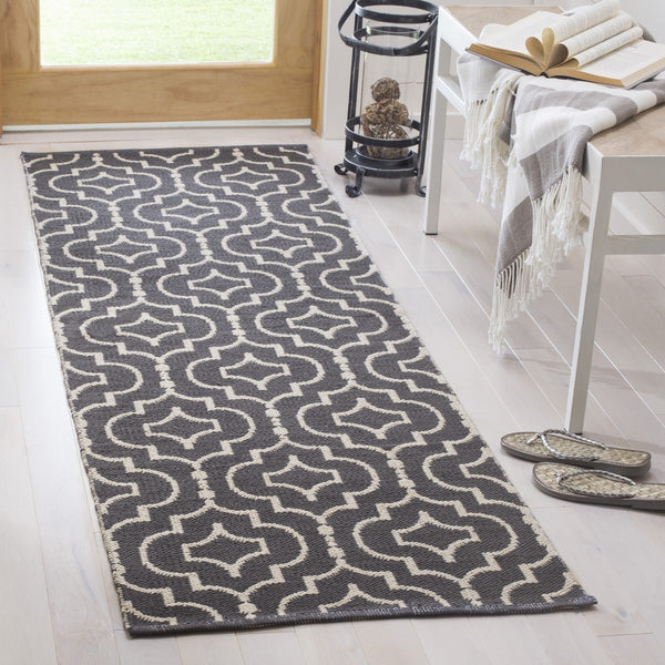 Safavieh Montauk 722 Hand Woven Cotton Rug MTK722E-4