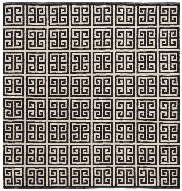 Safavieh Montauk MTK724 Rug