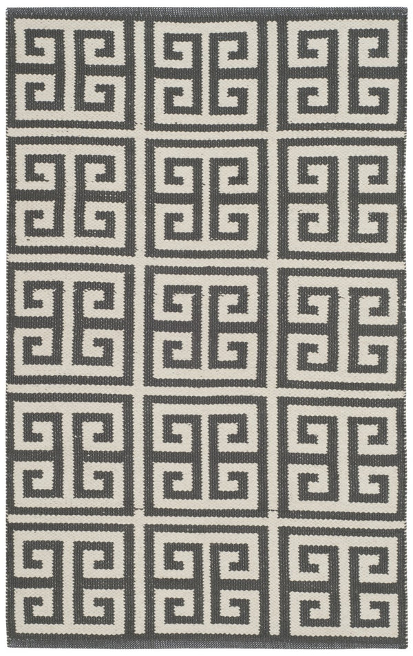 Safavieh Montauk MTK724 Rug