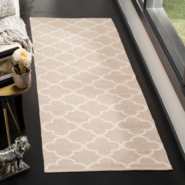 Safavieh Montauk MTK725 Rug