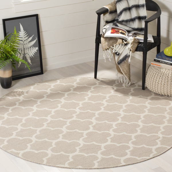 Safavieh Montauk MTK725 Rug
