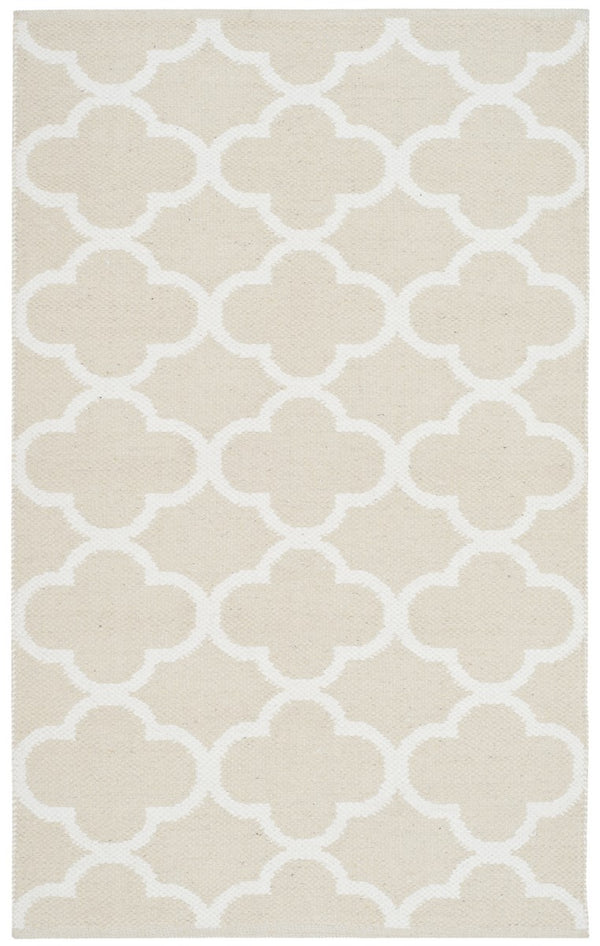Safavieh Montauk MTK725 Rug