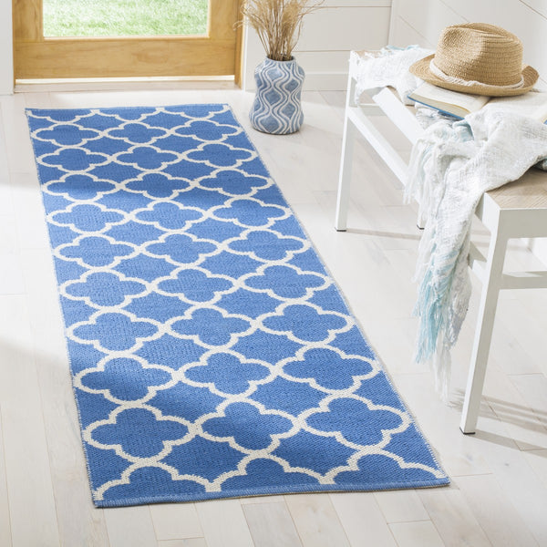 Safavieh Montauk MTK725 Rug