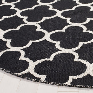 Safavieh Montauk MTK725 Rug