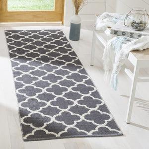 Safavieh Montauk MTK725 Rug