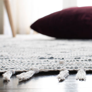 Safavieh Montauk 753 Hand Woven Cotton Rug MTK753A-4SQ