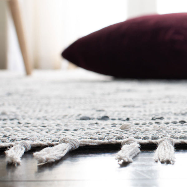 Safavieh Montauk 753 Hand Woven Cotton Rug MTK753A-4SQ