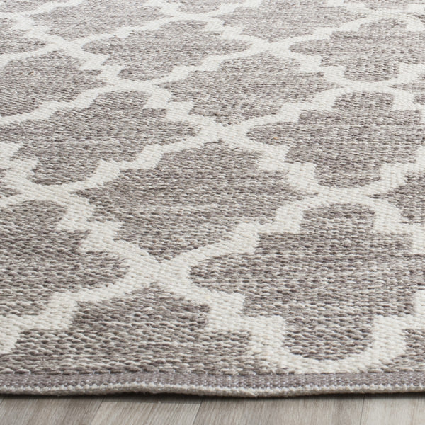 Safavieh Montauk MTK810 Rug