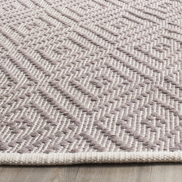 Safavieh Montauk MTK811 Hand Woven Rug