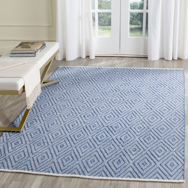 Safavieh Montauk MTK811 Hand Woven Rug