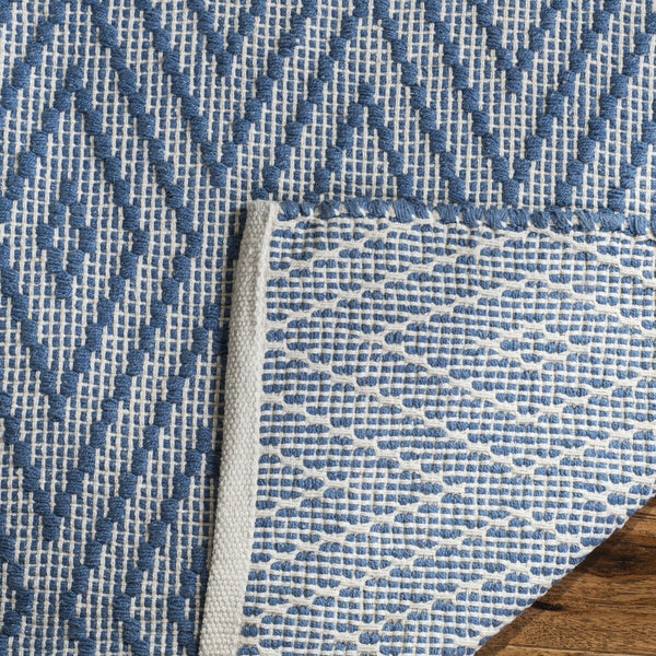 Safavieh Montauk 811 Hand Woven Cotton Rug MTK811B-4