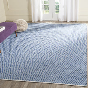 Safavieh Montauk 811 Hand Woven Cotton Rug MTK811B-4