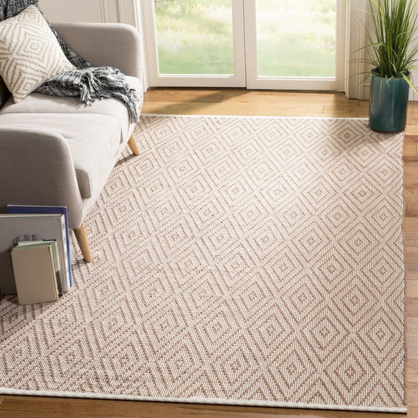 Safavieh Montauk 811 Hand Woven Cotton Rug MTK811E-4