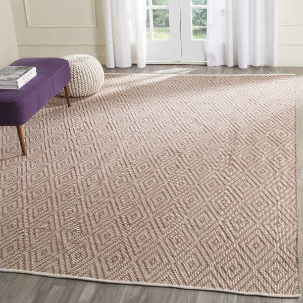 Safavieh Montauk MTK811 Hand Woven Rug