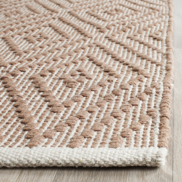 Safavieh Montauk MTK811 Hand Woven Rug