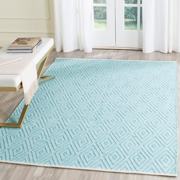 Safavieh Montauk MTK811 Hand Woven Rug