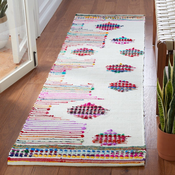 Montauk Flat Weave Rug: Luxurious Polyester & Cotton Blend with Sleek 0.20 Thickness, Made in India