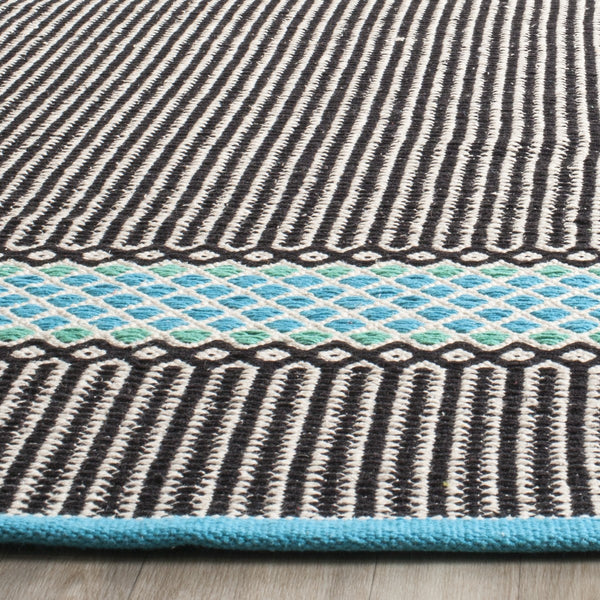 Safavieh Montauk MTK820 Rug