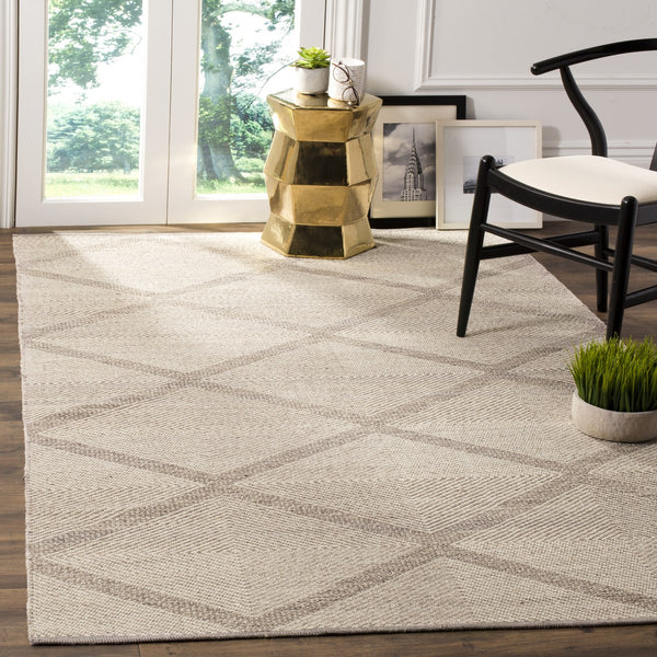 Safavieh Montauk MTK821 Rug