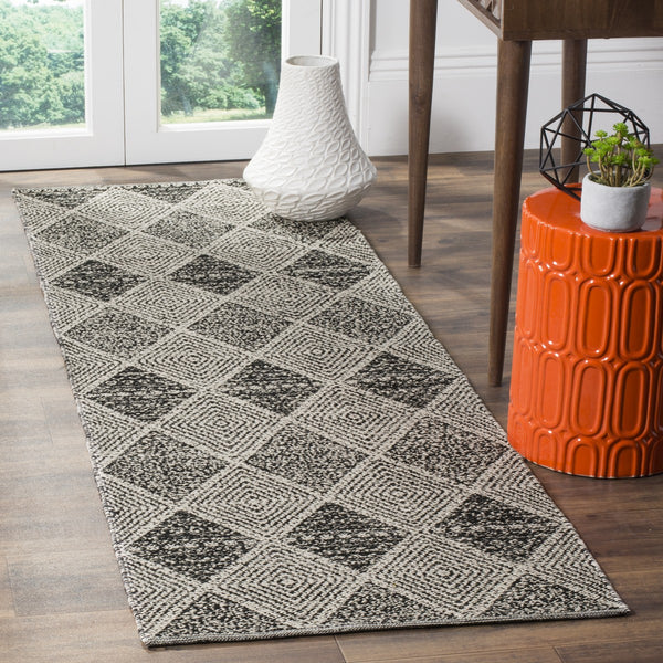Safavieh Montauk 822 Hand Woven Cotton Rug MTK822D-4