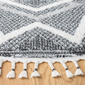 Safavieh Moroccan Tassel Shag 452 70% Polyester + 30% Polypropylene Friese Power Loomed Bohemian Rug MTS452A-7SQ