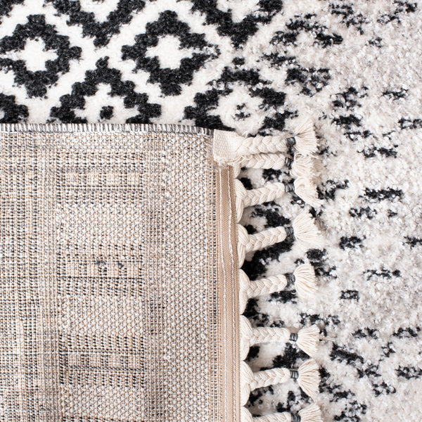 Safavieh Moroccan Tassel Shag 483 70% Polyester + 30% Polypropylene Friese Power Loomed Bohemian Rug MTS483A-7SQ