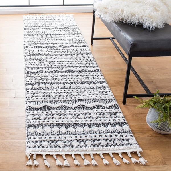 Safavieh Moroccan Tassel Shag 484 70% Polyester + 30% Polypropylene Friese Power Loomed Bohemian Rug MTS484A-7SQ