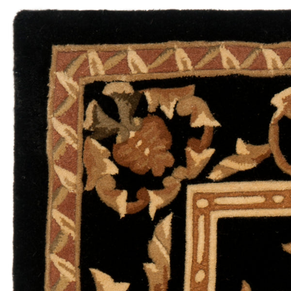 Safavieh NA516 Hand Tufted Rug