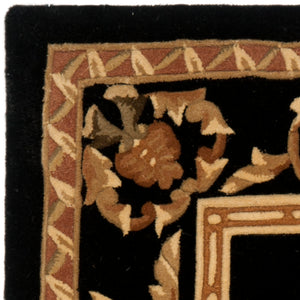 Safavieh NA516 Hand Tufted Rug