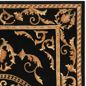 Safavieh NA517 Hand Tufted Rug