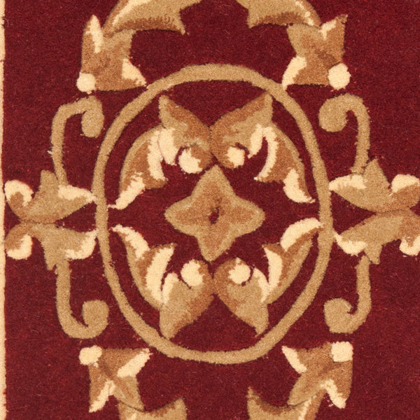 Safavieh NA517 Hand Tufted Rug