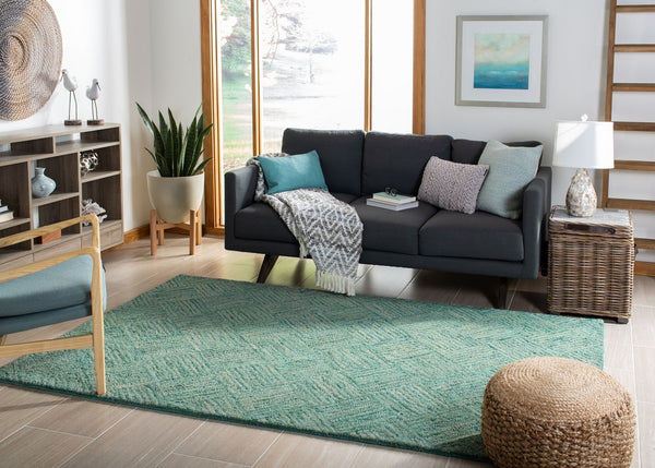 Safavieh Nantucket Hand Tufted 70% Cotton and 30% Polyester Rug NAN316A-4R