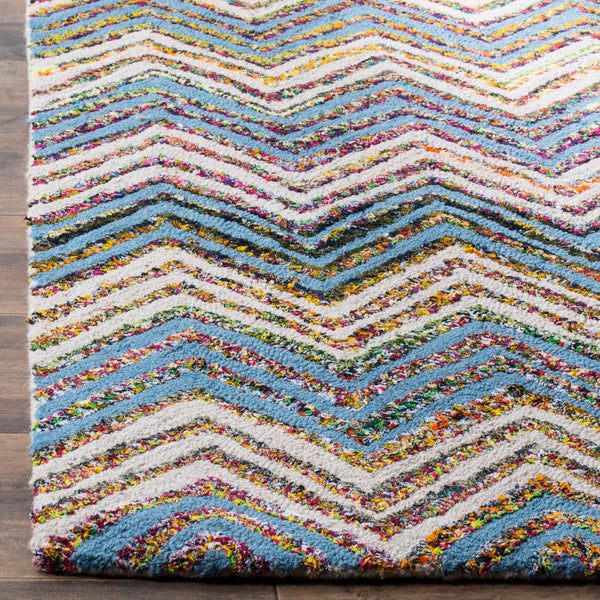 Safavieh Nantucket NAN601 Hand Tufted Rug