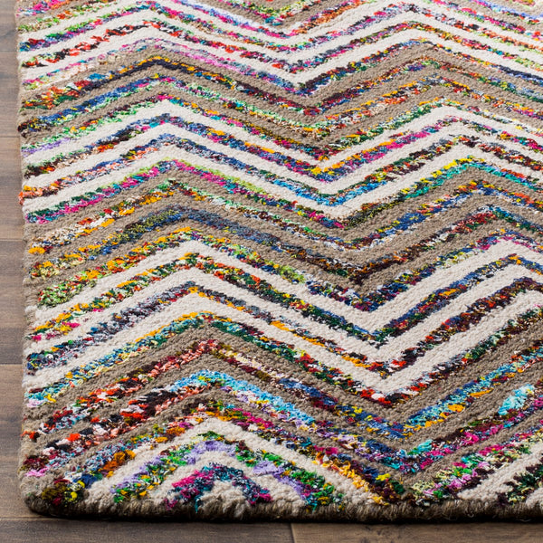 Safavieh Nantucket NAN601 Hand Tufted Rug