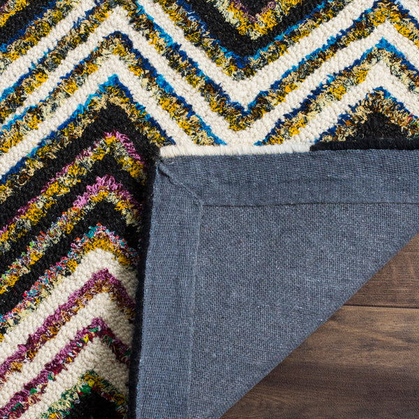 Safavieh Nantucket NAN601 Hand Tufted Rug