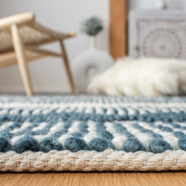 Safavieh Natura 102 Hand Woven 60% Wool and 40% Cotton Rug NAT102Y-9