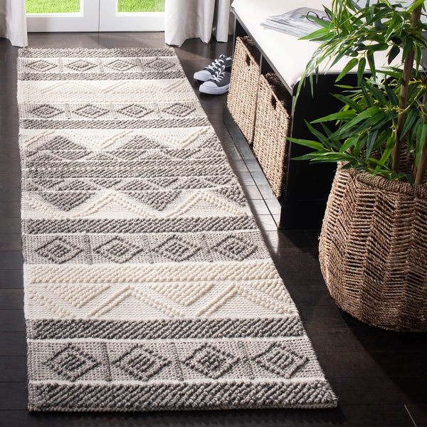 Safavieh Natura 104 Hand Woven 60 % Wool 30 % Cotton 10 % Others Rug NAT104A-8SQ