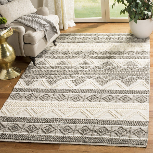 Safavieh Natura 104 Hand Woven 60 % Wool 30 % Cotton 10 % Others Rug NAT104A-8SQ