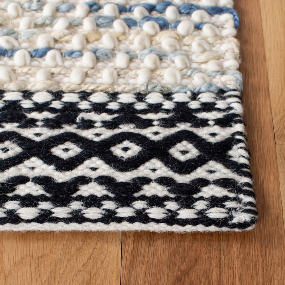 Safavieh Natura 106 Hand Woven 60% Wool and 40% Cotton Rug NAT106Z-3