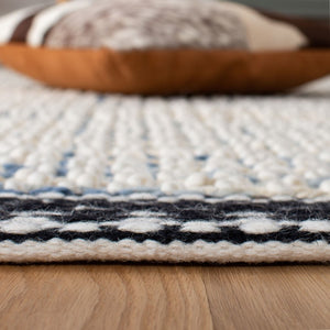 Safavieh Natura 106 Hand Woven 60% Wool and 40% Cotton Rug NAT106Z-3