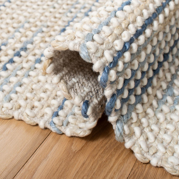 Safavieh Natura 106 Hand Woven 60% Wool and 40% Cotton Rug NAT106Z-3