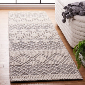 Safavieh Natura 125 Hand Tufted 80% Wool and 20% Cotton Bohemian Rug NAT125Z-8