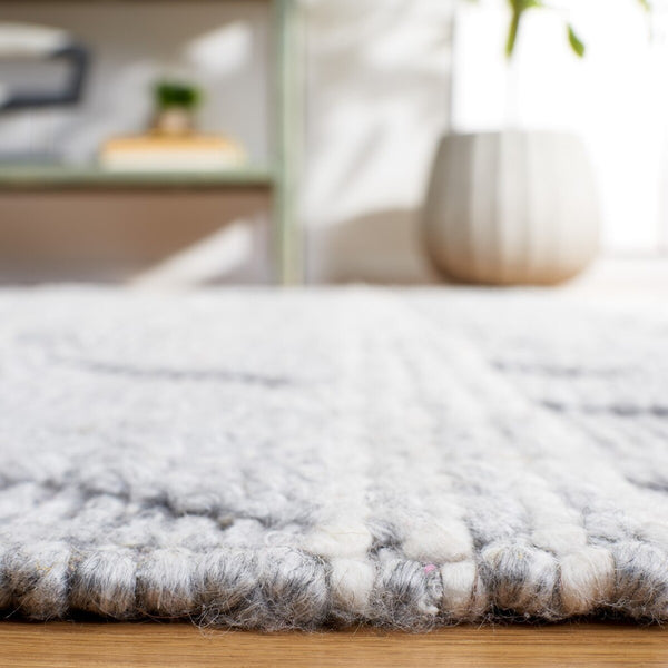 Safavieh Natura 317  Hand Woven 60% Wool & 40% Viscose Rug NAT317G-9