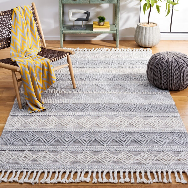 Safavieh Natura 317  Hand Woven 60% Wool & 40% Viscose Rug NAT317G-9