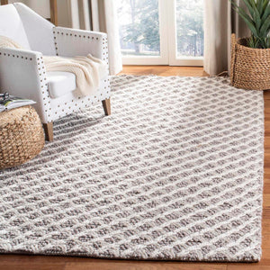 Safavieh Natura 404 Hand Woven 65% Polyester/30% Viscose/and 5% Wool Rug NAT404A-3
